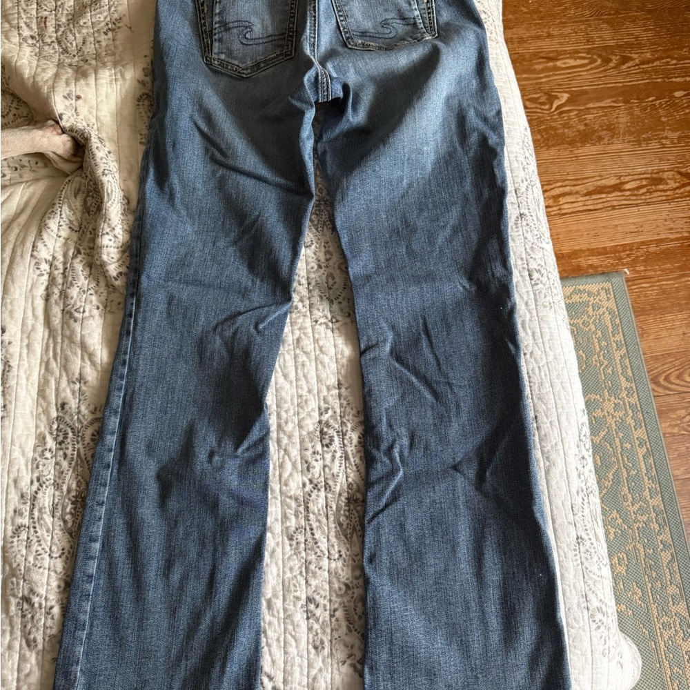 Silver Jeans Women's Boot Cut in Classic Blue